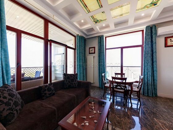 Стильные апартаменты с террасой в Ж/К «Аркадийский дворец». Одесса