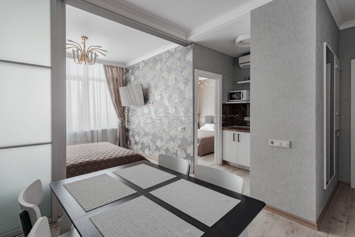 Квартира с двумя спальнями в Ж/К «Тридцать вторая Жемчужина». - фото 1