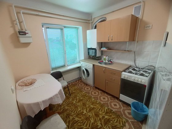 ОРЕНДА 2-х кімнатної (не кутова) КВАРТИРИ 45 кв.м 4 ПОВЕРХ (район АТБ) Берегово