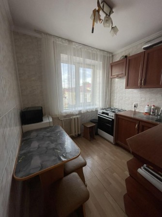 Здам 1-кімнатну квартиру в центрі міста - фото 1