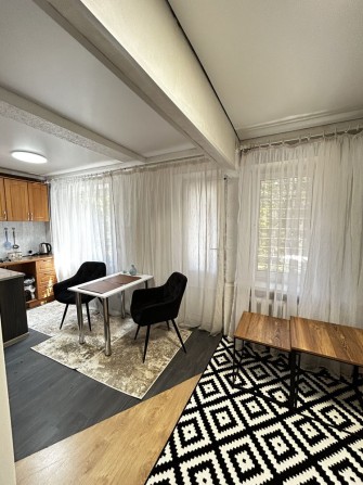 Здам квартиру  в самому центрі міста - фото 1