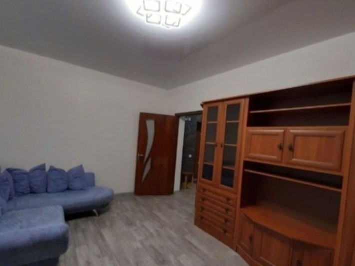 Сдам 1-2-3х  к комн комнатную кв-ру 7000 - фото 1