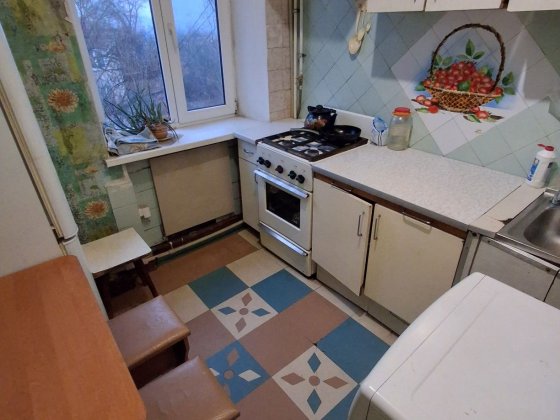 СВОБОДНА  2к квартира  АО, кирпичный  дом, ул.Мира 17 Кам'янське