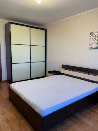 Здається в оренду затишна однокімнатна видова квартира з ремонтом - фото 1