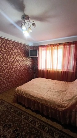 Сдам 1-о комнатную в центре - фото 1