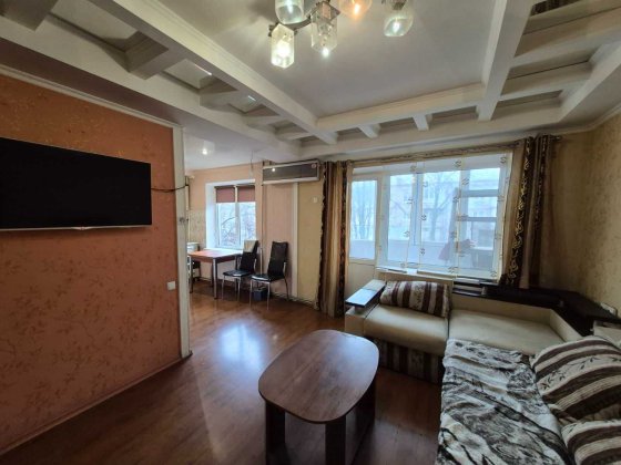 Здам 2 кімнатну квартиру  в центральній частині міста. Каменское