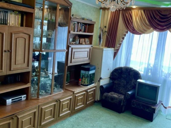 Сдам 2х комнатную квартиру левый берег 4й район Каменское