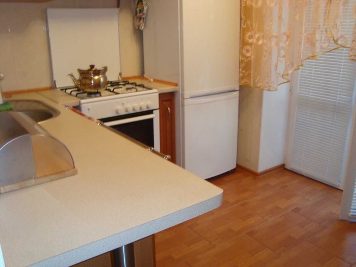 Сдам 2-х комнатную квартиру в районе 10-й школы-10000 грн - фото 1