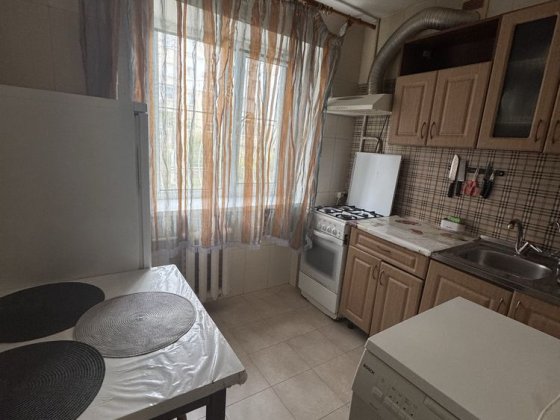 Слам до лето 2 комн квартиру Чорноморськ