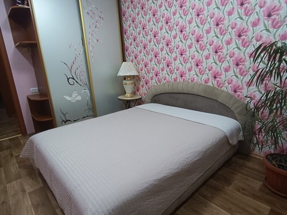 Сдам  3 ком квартиру Длительно Чорноморськ