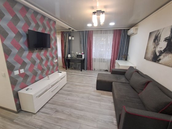 Аренда 2 ком.кв.ул.Б.Хмельницкого 26 в Центре Краматорск