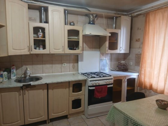 5 комнатная 8 спальных мест 1 этаж Краматорск