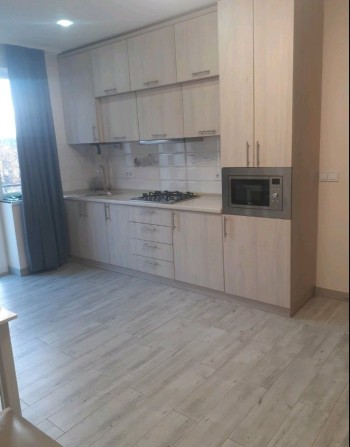 Здається євро-двушка центр міста. - фото 1