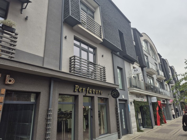 Здається двохкімнатна в центрі міста. - фото 1