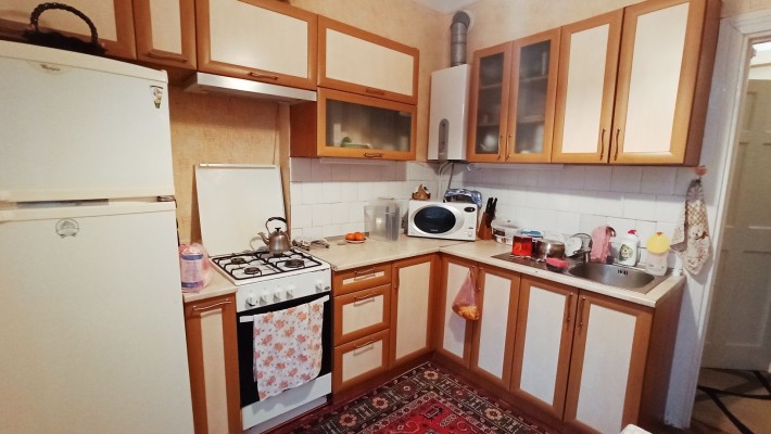 Сдам 2-к. квартиру в центре. Можно для военных. 21.12 - фото 1