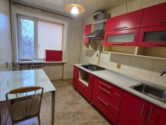 Здам Центр 3 х кімнатну