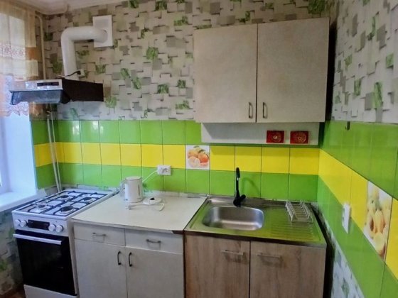 Тепла квартира, вільна Умань