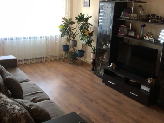 Здається 3-ох кімнатна квартира в центрі Хуст