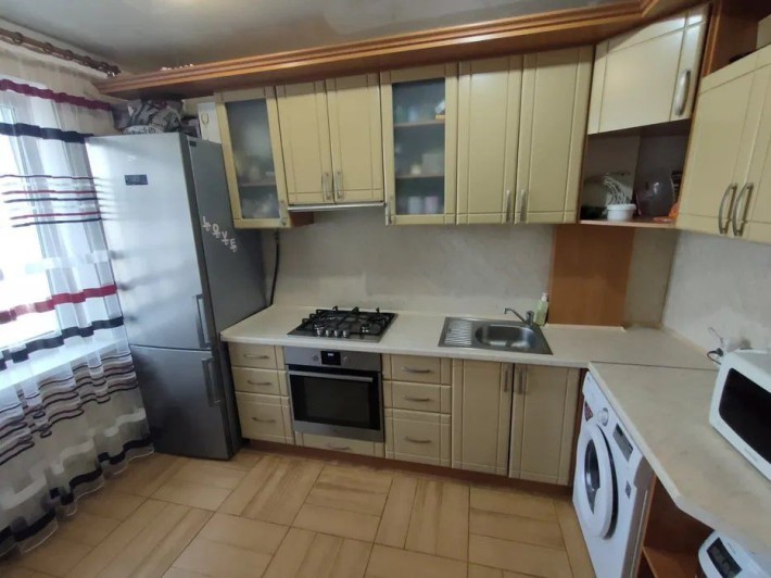 Здам хорошу 3х кімнатну квартиру на Виставці! - фото 1