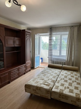 Оренда 1к Виставка, Зарічанська. - фото 1