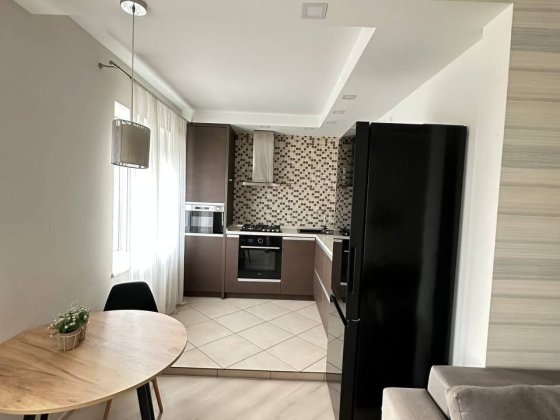 Здам трикімнатну квартиру по Стуса Белая Церковь