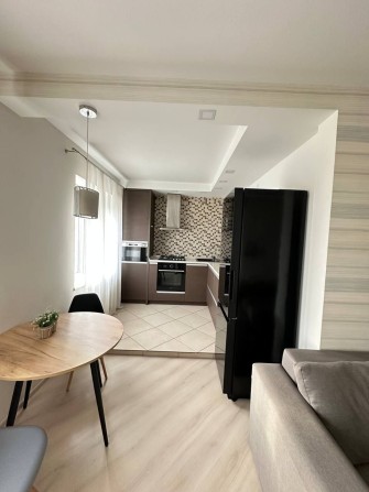 Здам трикімнатну квартиру по Стуса - фото 1