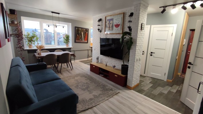 Трикімнатна  квартира центр, без комісії сушильна машина і посудомийка - фото 1