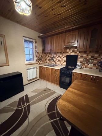 Оренда квартири в приватному секторі. Світло 24/7, інвертор. Парковка - фото 1