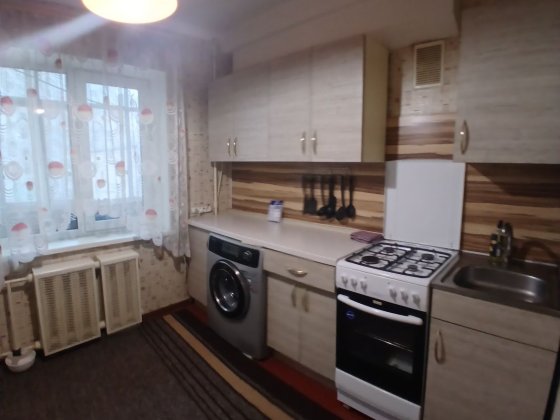 Оренда 1квартири вул.Героїв Небесної Сотні 7, Газ 2 поверх. Центр міст