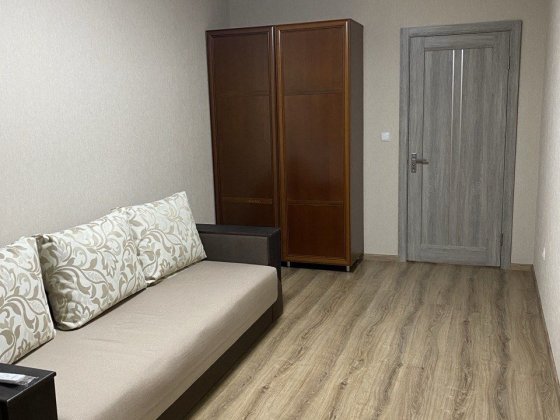 Здам 1 к.кв.повул.Симоненка 11000+к.п. Бровары