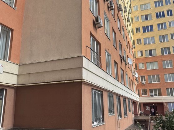 Оренда однокімнатної квартири, перший поверх, газ, лічильник на тепло Вишневое