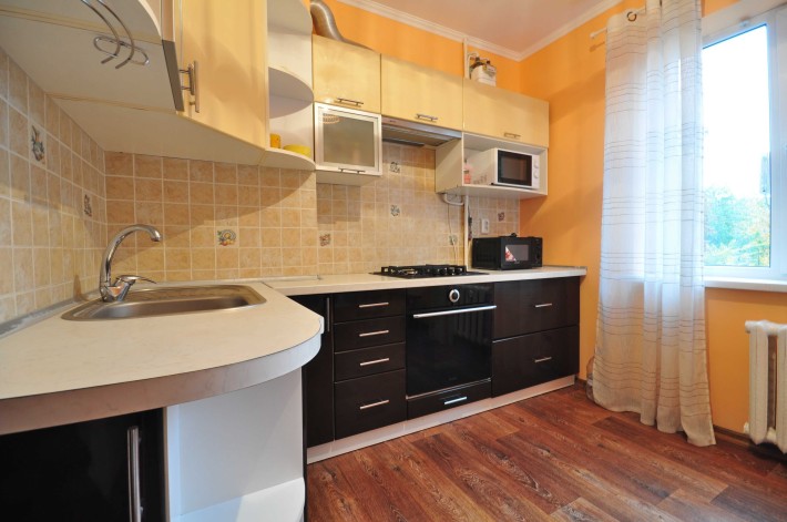 Укомплектована та стильна 1-кімнатна квартира в Центрі - фото 1