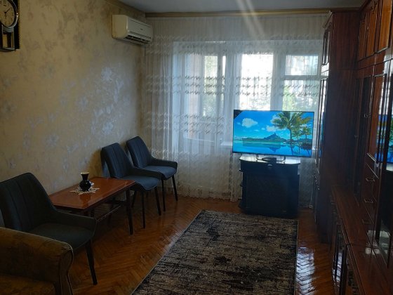 Оденда 1 к. квартири,  Бровари, вул. Ярослава Мудрого, б. 4 (Розвилка) Бровары