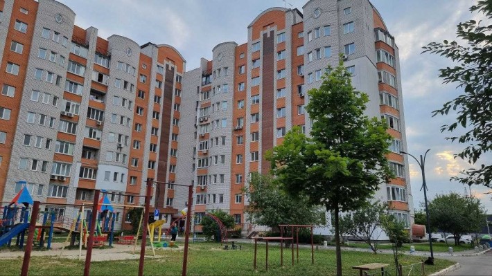 Без комісії!!  Велика 1к квартира в розвинутому районі Бучі - фото 1