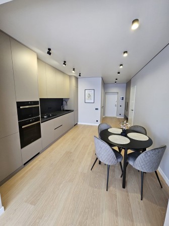 Оренда сучасної 1к квартири в елітному будинку - фото 1