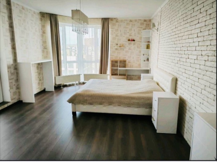 Простора 2-кімнатна квартира 85 м² у Зеленому кварталі, Бровари - фото 1