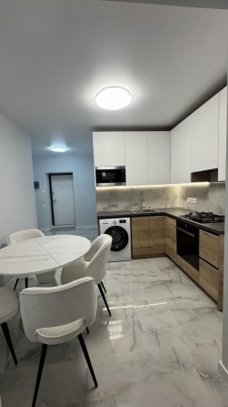 Квартира з новим ремонтом та газом. - фото 1