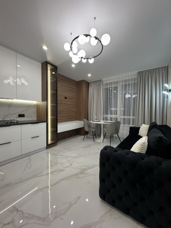 Оренда Перша здача вул Зарічанська VIP клас - фото 1