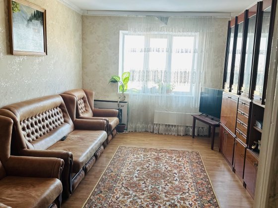 Здається 3-х кімнатна квартира в оренду від  власника Бровары