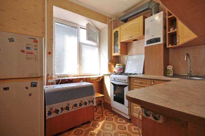 2-кім квартира вул. Січневого прориву, р-н Сільпо - фото 1