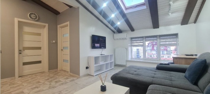 Здам 1к.кв.ВЛАСНИК,  ЦЕНТР, ОЗЕРО, вул Південний Бульвар 20, біля АТБ - фото 1