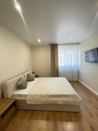 Красива 1к, новий ремонт,Виставка, повністю укомплектована, гардеробна - фото 1