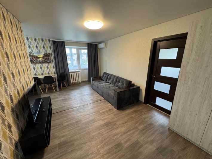 Оренда! 2-х кімнатна студія в ЦЕНТРІ. Новий ремонт, меблі, техніка! - фото 1