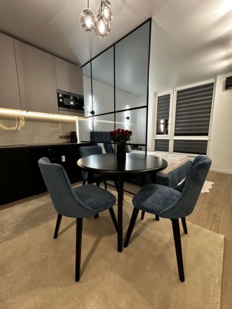 Оренда сучасної квартири. Центр, вул. Коновальця - фото 1