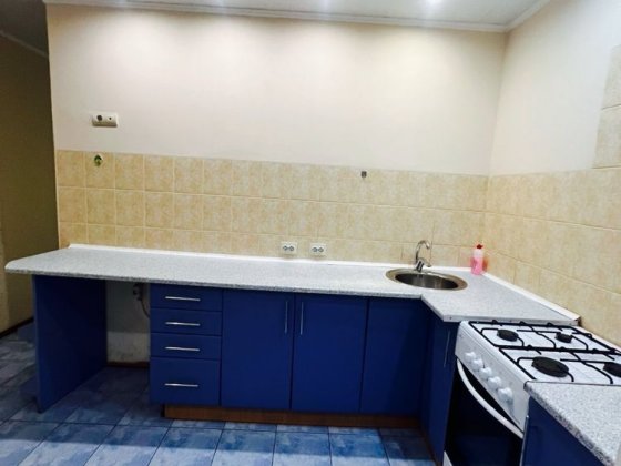 Здам /3 к / Героів Маріуполя/ нагірна частина Кременчук