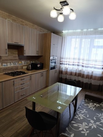 Оренда 2к квартири на Виставці - фото 1