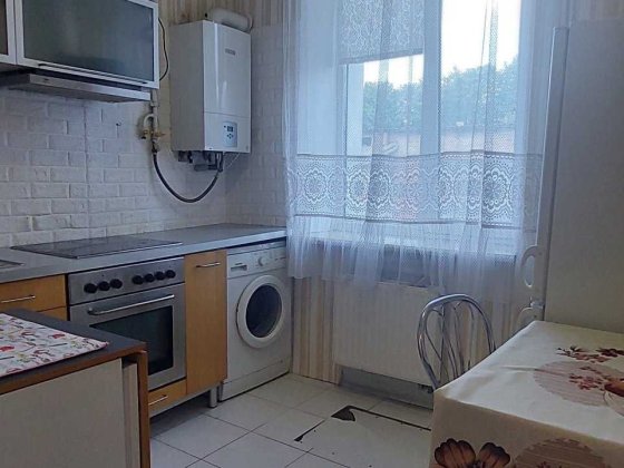 Оренда 2 кімнатна квартира  11.000 + комунальні + автономне опалення Луцк