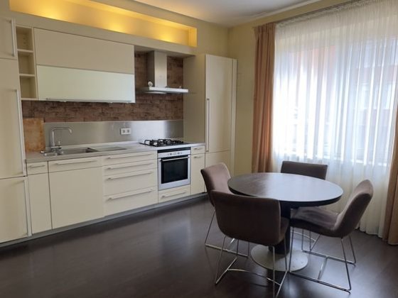 Здам 3-кімн.кв. 130 кв.м в парковій зоні, район річкового порту, центр Кременчук