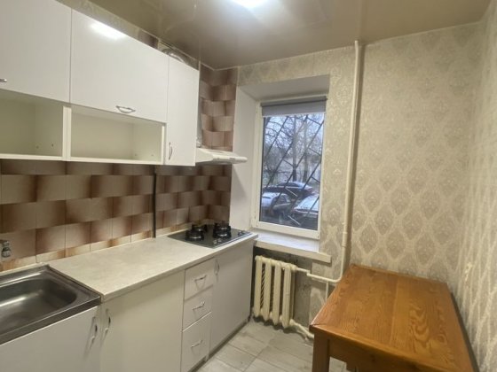 Здам 1 кімнатну квартиру район 17 школи Луцк