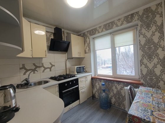 Оренда 2 кімнатна 98 квартал Цирк Кривой Рог